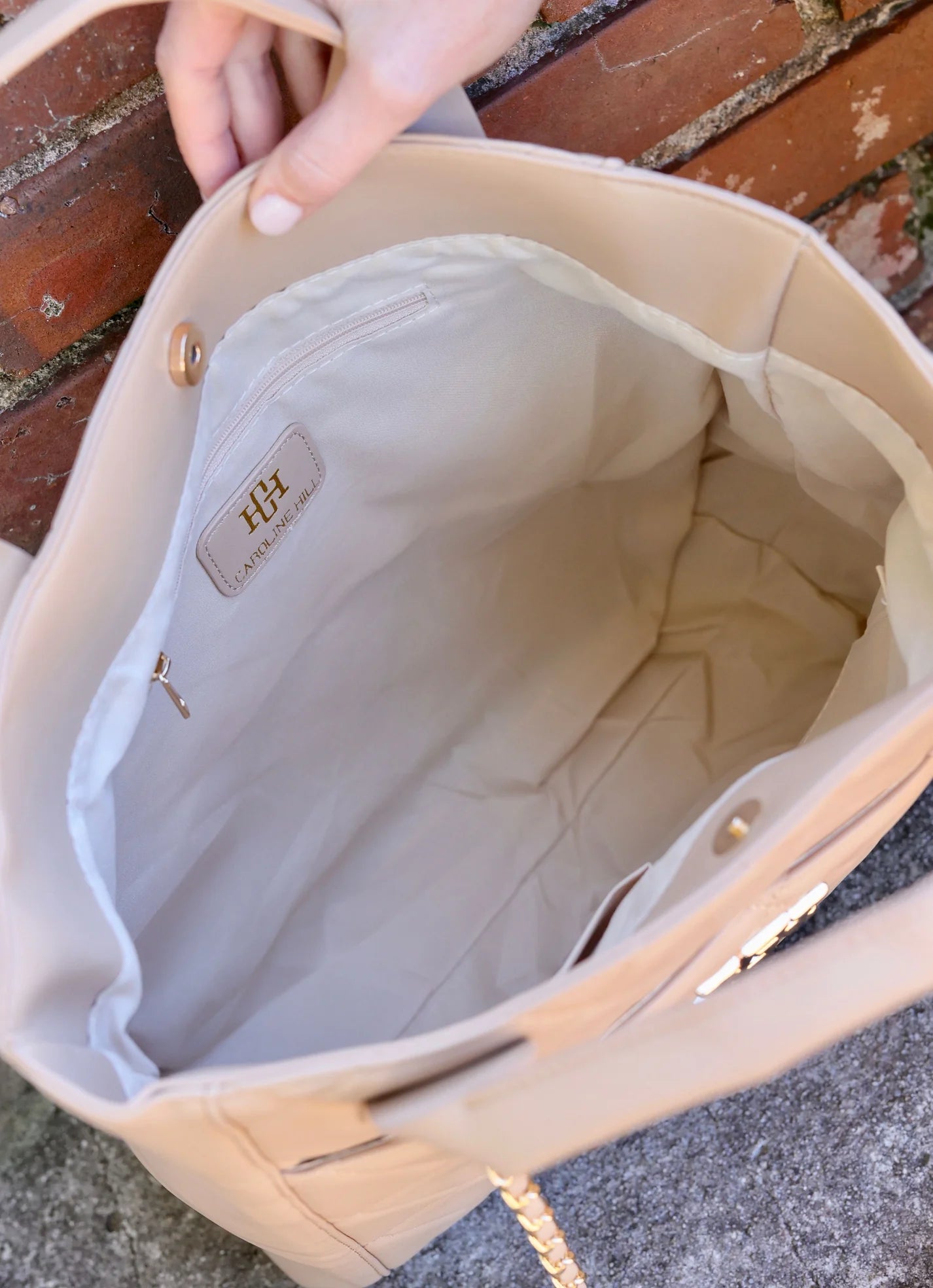 Caroline Hill Kinzley Tote Tan Quilted LD