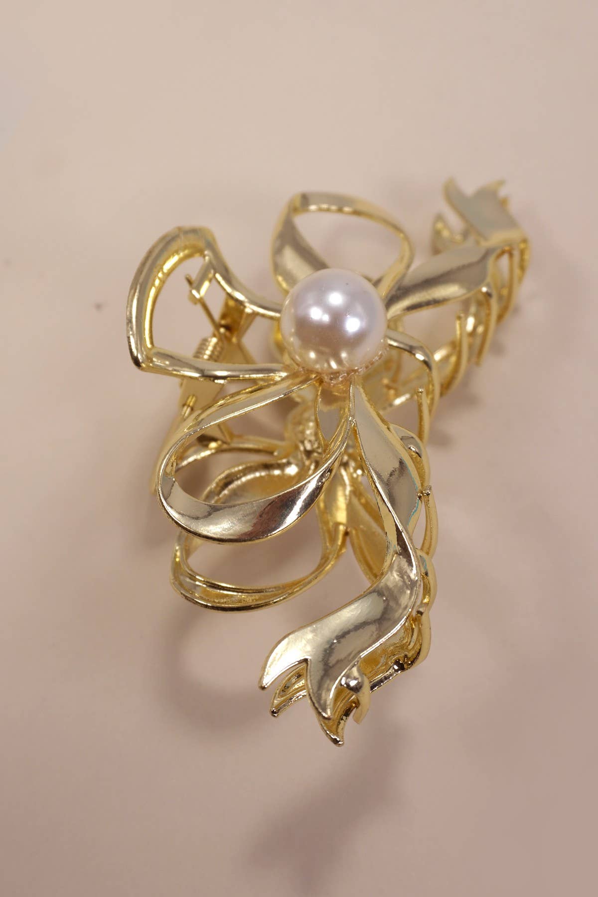 XTRA LARGE BOW PEARL STUDDED HAIR CLAW CLIPS - Gold