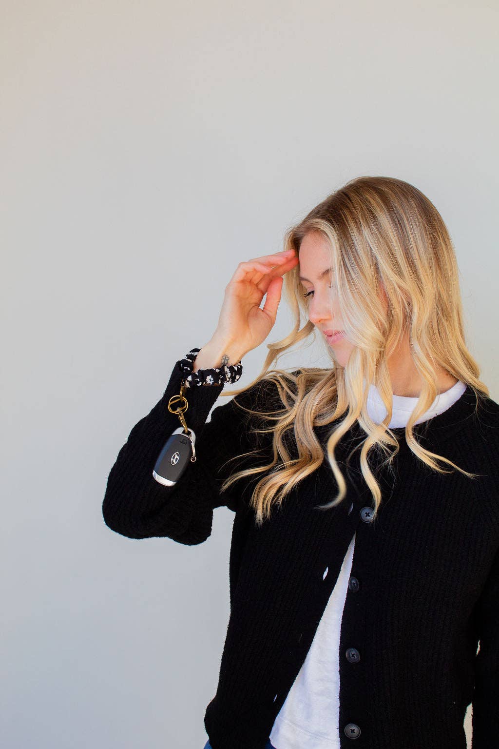 Andi Onyx Floral Black & White Scrunchie Keychain