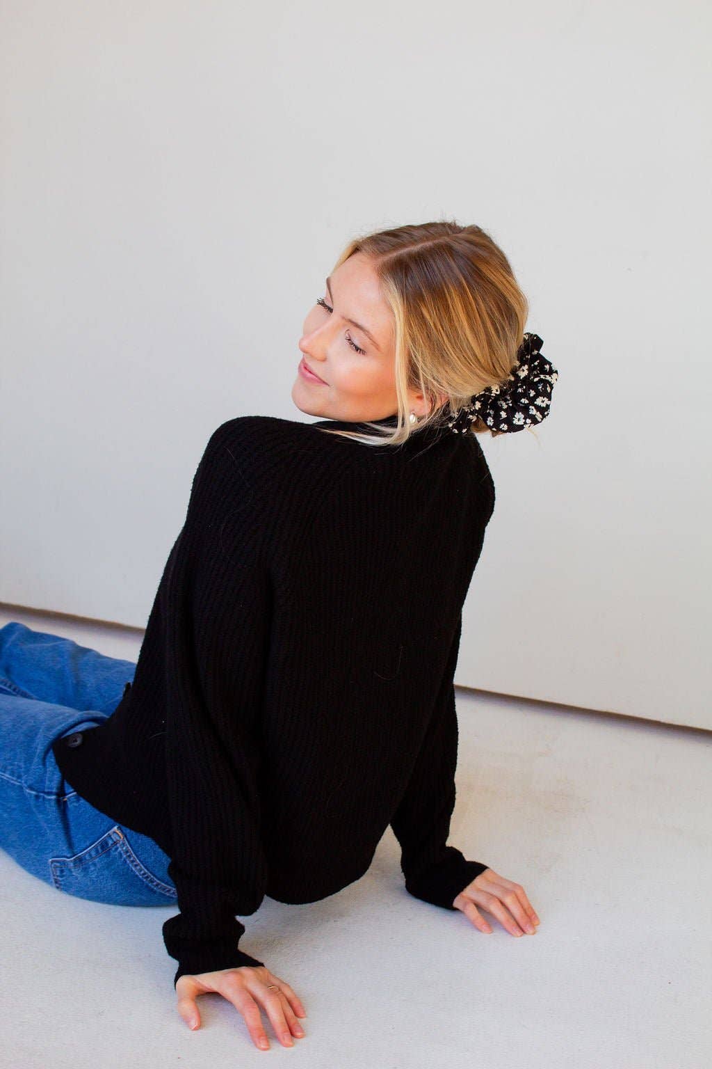 Andi Onyx Black & White Floral Jumbo Scrunchie
