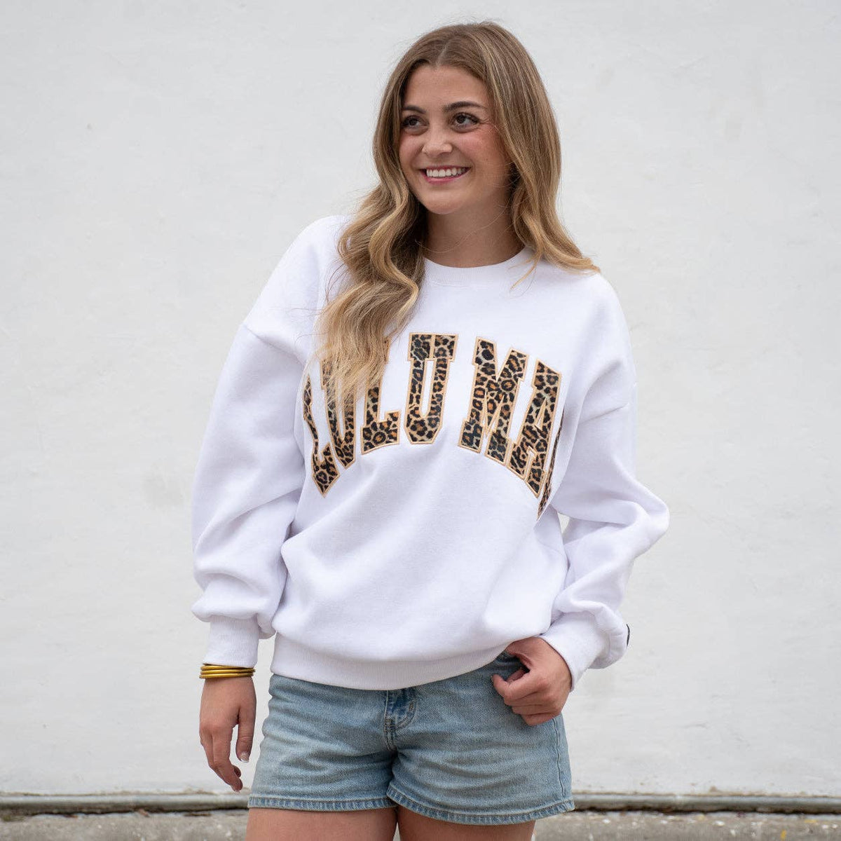 Lulu Mac White Leopard Print Graphic Sweatshirt Medium