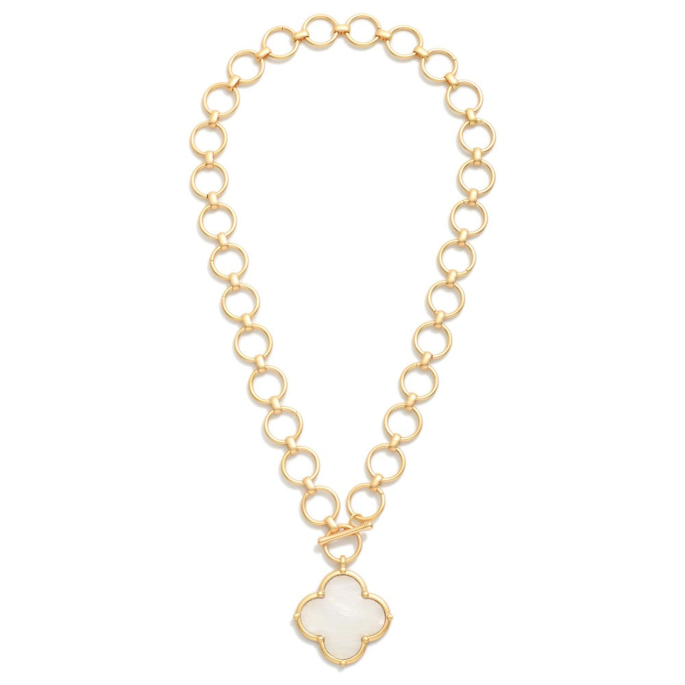 Circle Link Necklace Featuring Pearlescent Clover Pendant & Toggle Clasp