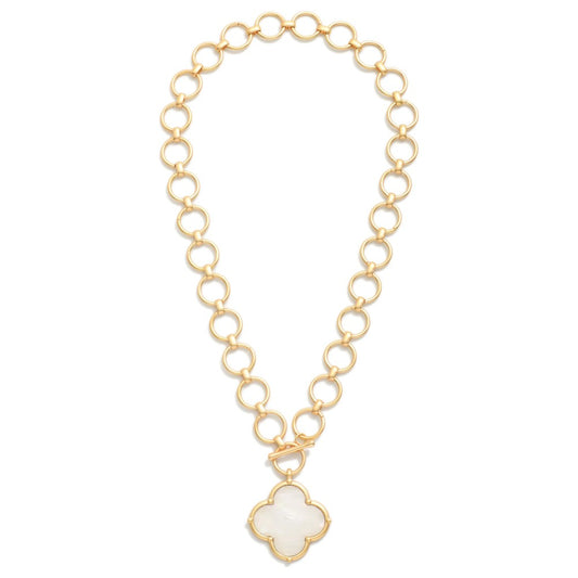 Circle Link Necklace Featuring Pearlescent Clover Pendant & Toggle Clasp