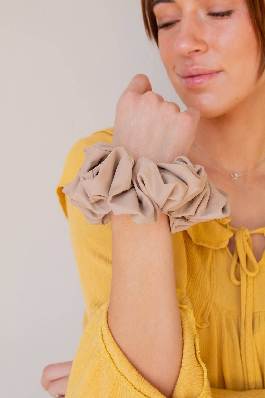 Andi Tan Athletic Jumbo Hair Scrunchie