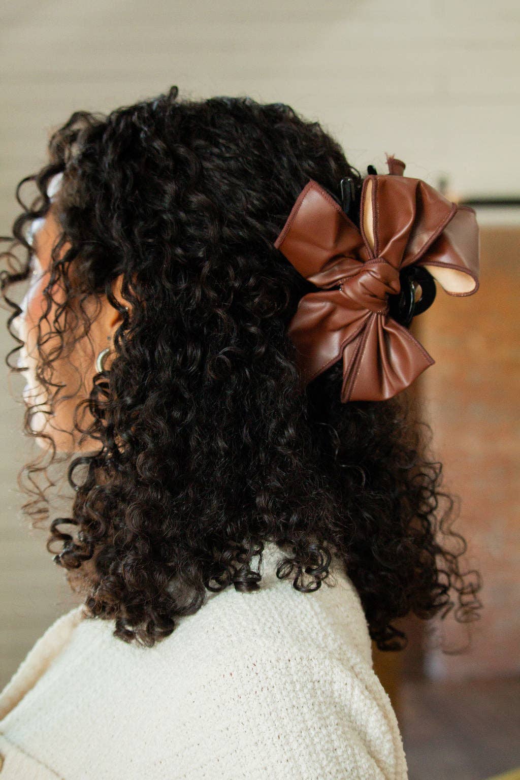 Andi Grand Leather Bow Claw Clip Brown