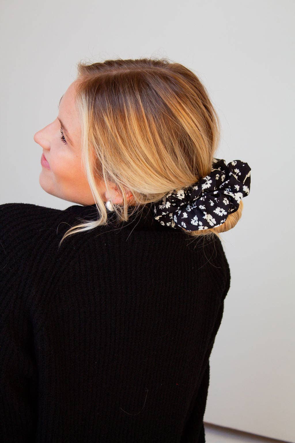 Andi Onyx Black & White Floral Jumbo Scrunchie