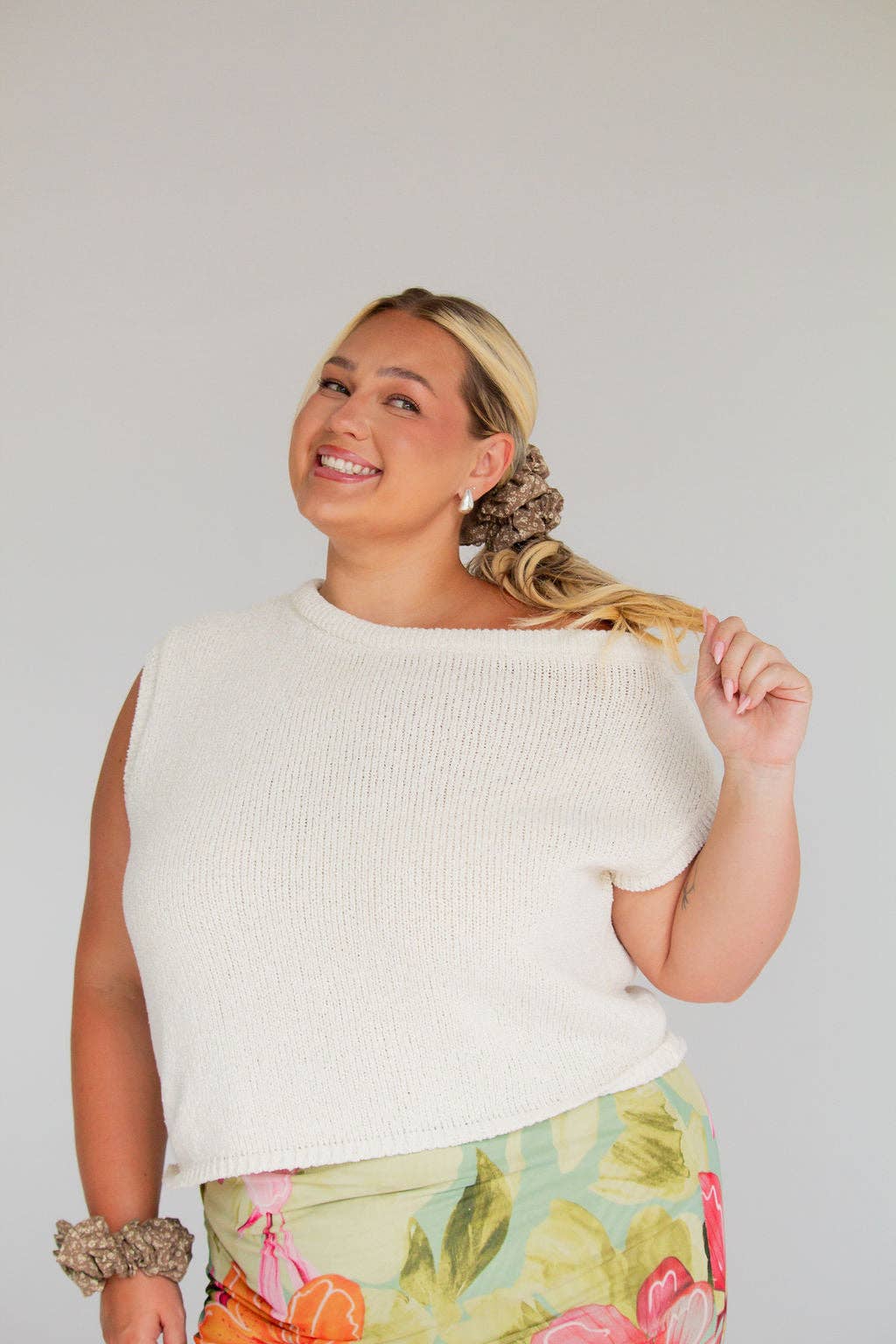 Andi Neutral Tan Floral Jumbo Scrunchie