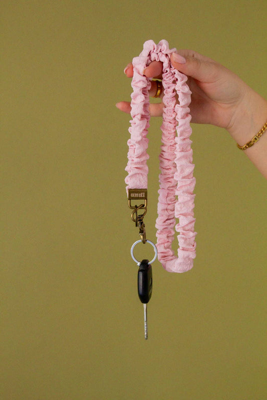 Andi Dainty Pink Textured Lanyard