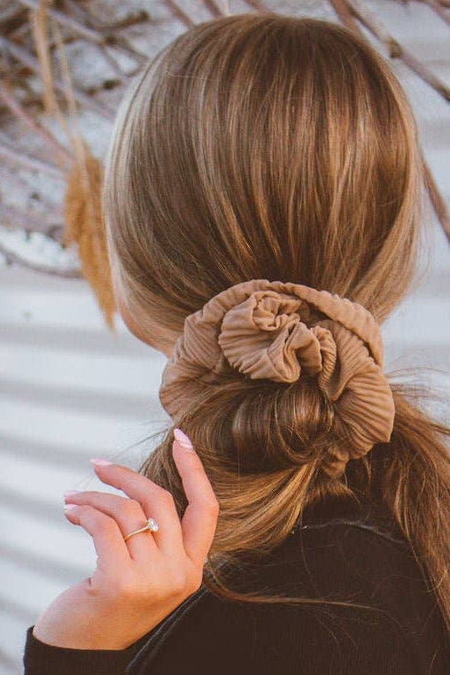 Andi Brown Textured Jumbo Scrunchie